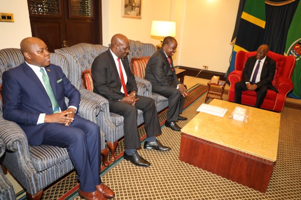 JPM Afanya Mazungumzo na Mabalozi wa Nchi Mbalimbali Ikulu, Dar - Global Publishers