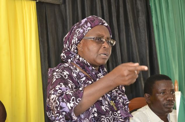 RC ACHARUKA MPIRA YA KIUME KUZAGAA SHULENI - Global Publishers