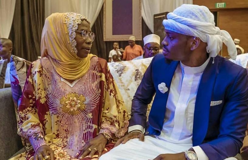 MAMA DIAMOND AFUNGUKA ANAVYOSUBIRI HARUSI - Global Publishers