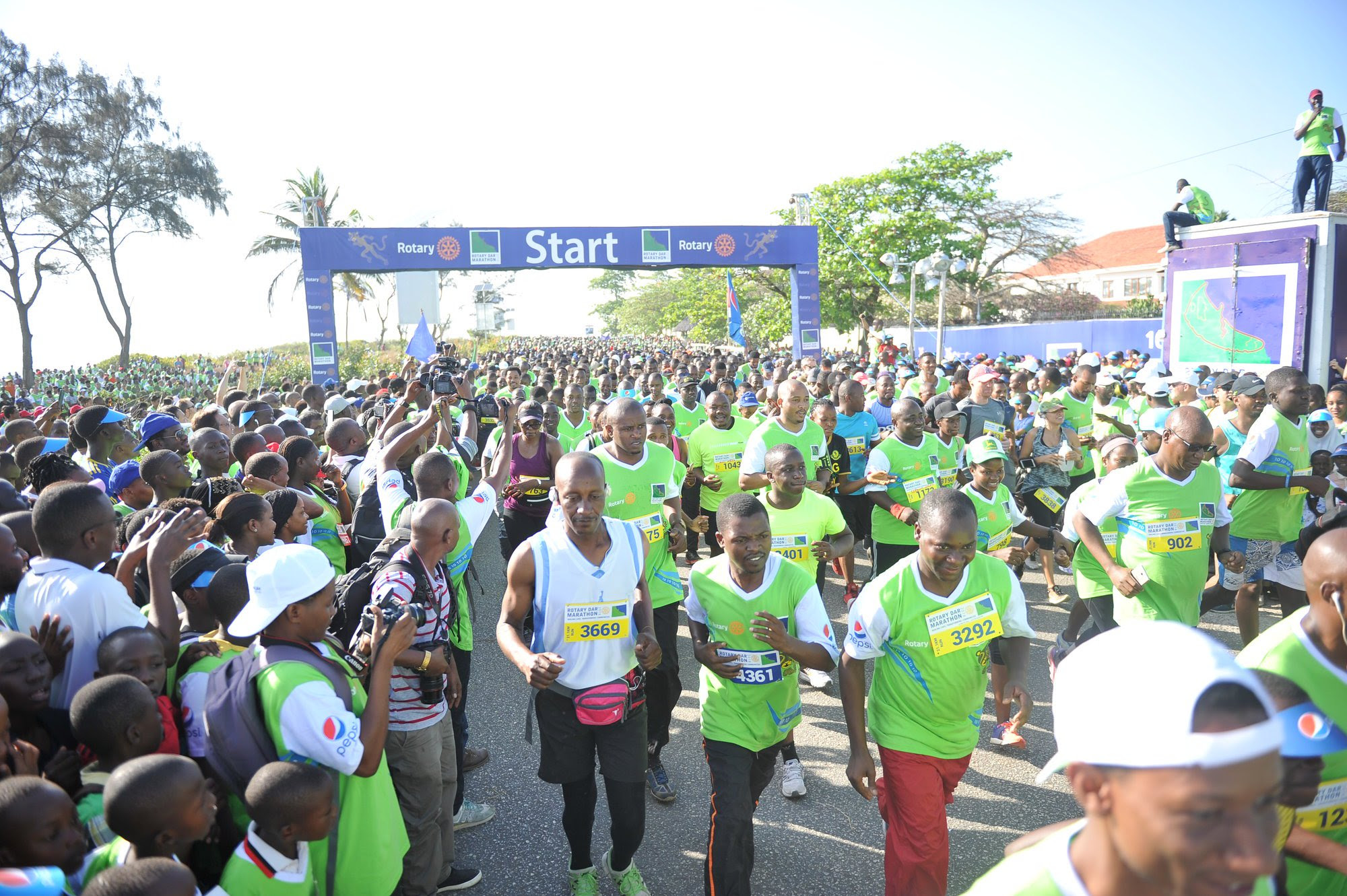 ROTARY DAR MARATHON 2018 YAVUNJA REKODI IKIADHIMISHA MIAKA 10 - Global Publishers