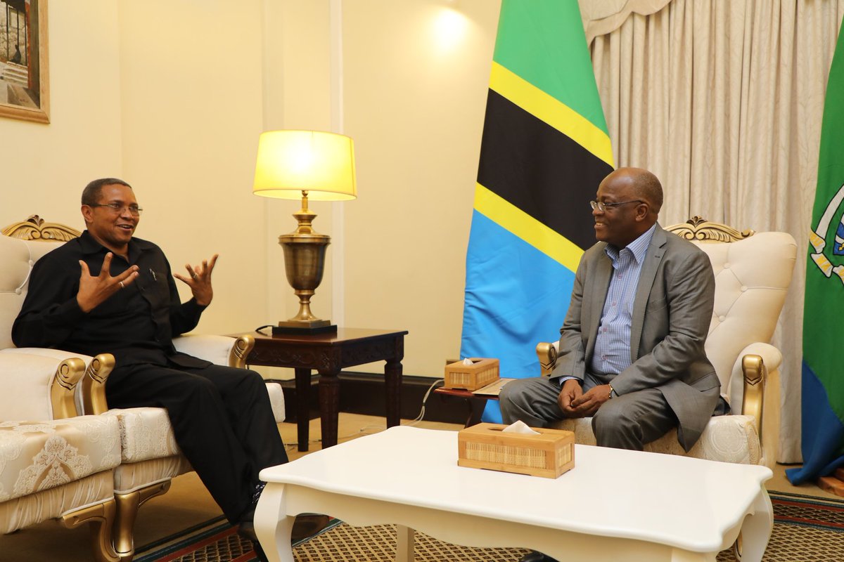 Breaking News: Rais Magufuli Ateta na Kikwete Ikulu (Picha +Video) - Global Publishers