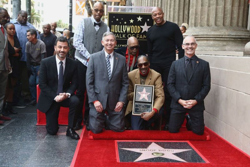Snoop Dogg Apata Heshima ya ‘Hollywood Walk of Fame-  (VIDEO) - Global Publishers