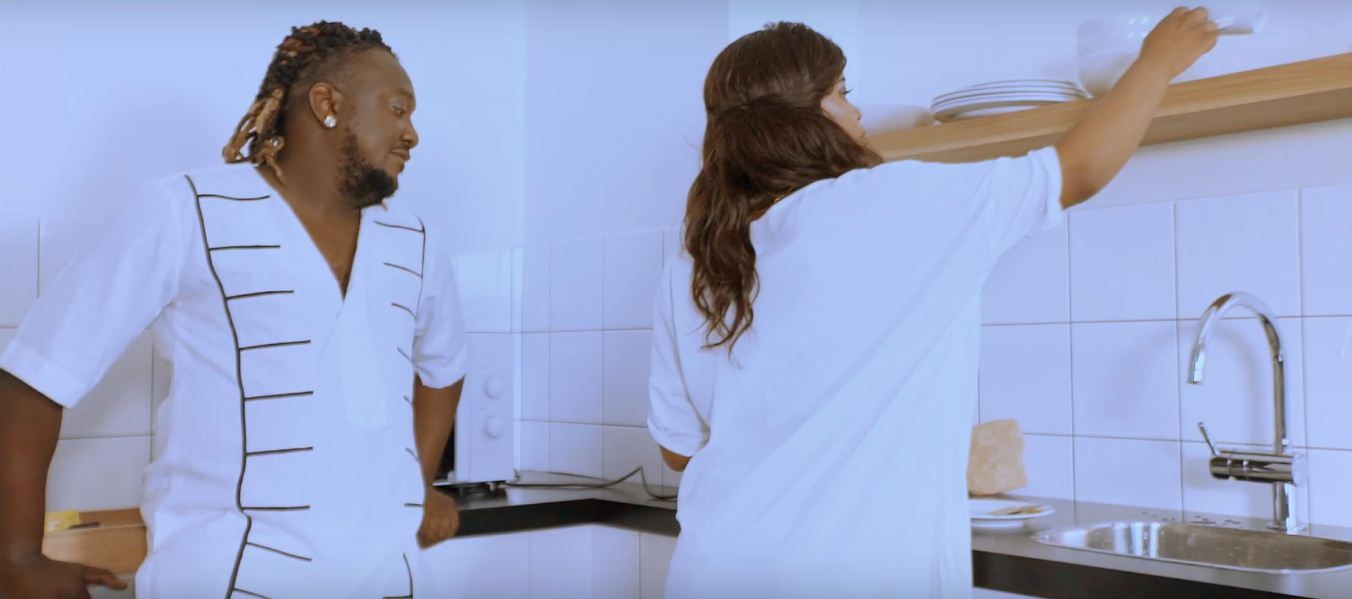 VIDEO | BANANA ZORRO – SITANII (OFFICIAL VIDEO ) - Global Publishers