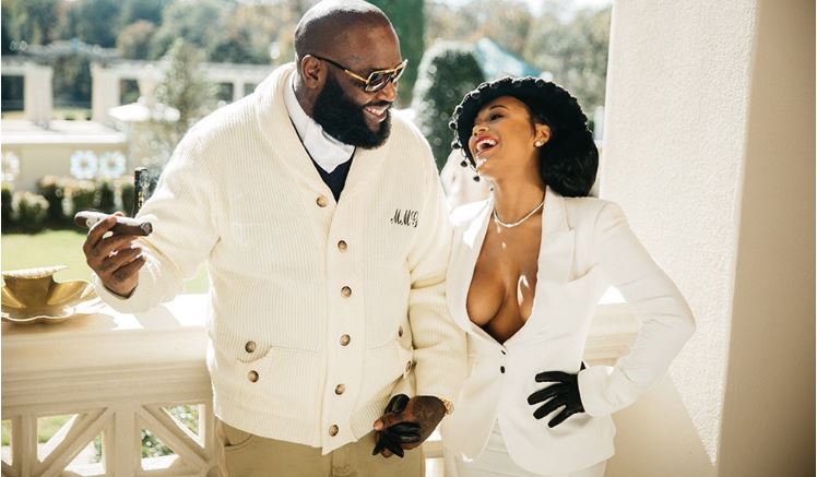 RICK ROSS AMPA KICHANGA WAKE JINA LA BILLION - Global Publishers