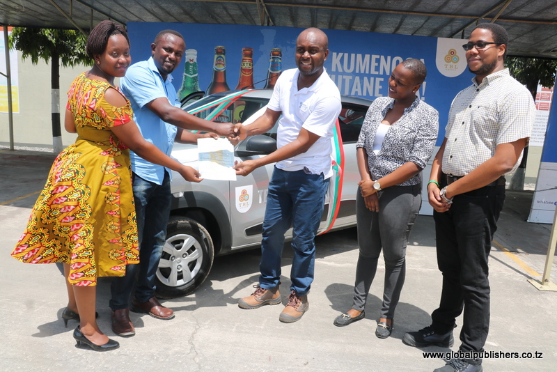 MKAZI WA IRINGA AKABIDHIWA  NDINGA YAKE NA TBL - Global Publishers