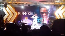 ASLAY Ashtukiza kwenye SHOO ya KING KIBA – VIDEO - Global Publishers