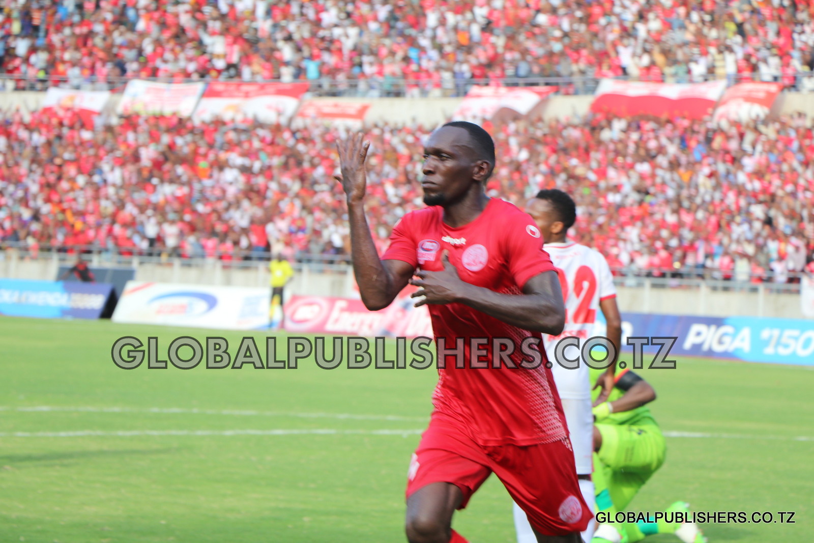Simba Leo Chungeni Wizi wa Dakika Taifa - Global Publishers