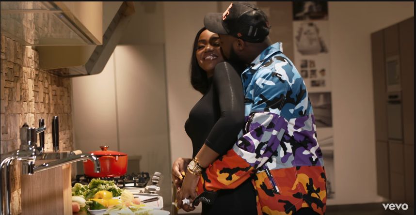 Davido Amwaga Sifa Kem Kem Za Mahaba Kwenye Video Mpya ‘Wonder Woman’