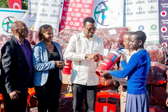 VODACOM Tanzania Foundation YAOKOA MAISHA YA WANAFUNZI VISIWA VYA UKEREWE - Global Publishers