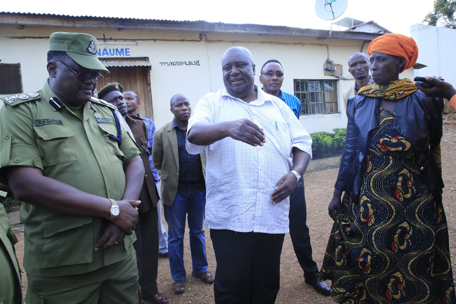 Lugola Ampa Siku 30 Mkuu wa Jeshi la Zimamoto - Global Publishers