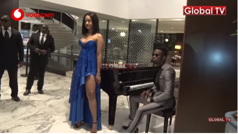 Diamond ‘Kafa kaoza’ kwa Tanasha, Amdekeza Hadharani, Utapenda! – VIDEO - Global Publishers