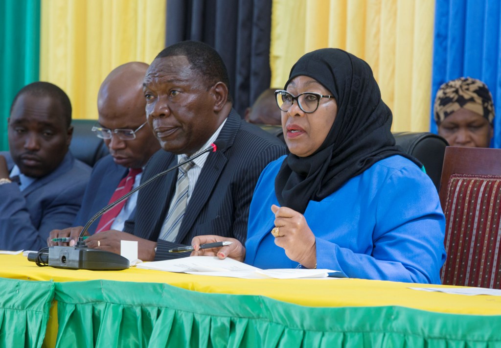 Mbele ya RC Mwanri, VP Samia Atoa Maagizo Tabora – Video - Global Publishers