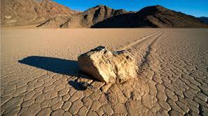 BONDE LA MAAJABU Lenye MAWE ‘Yanayotembea’ -RACETRACK PLAYA – VIDEO - Global Publishers