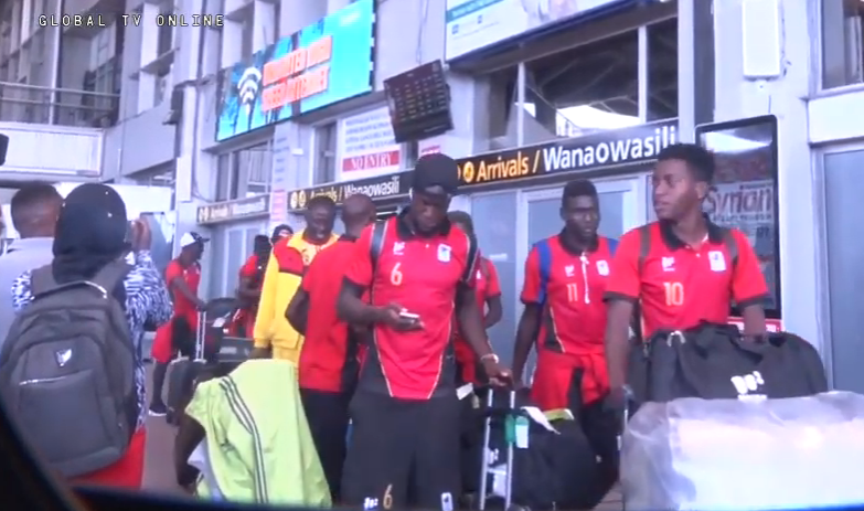 VIDEO: Cheki Kikosi cha UGANDA Kilivyotua Airport DSM - Global Publishers