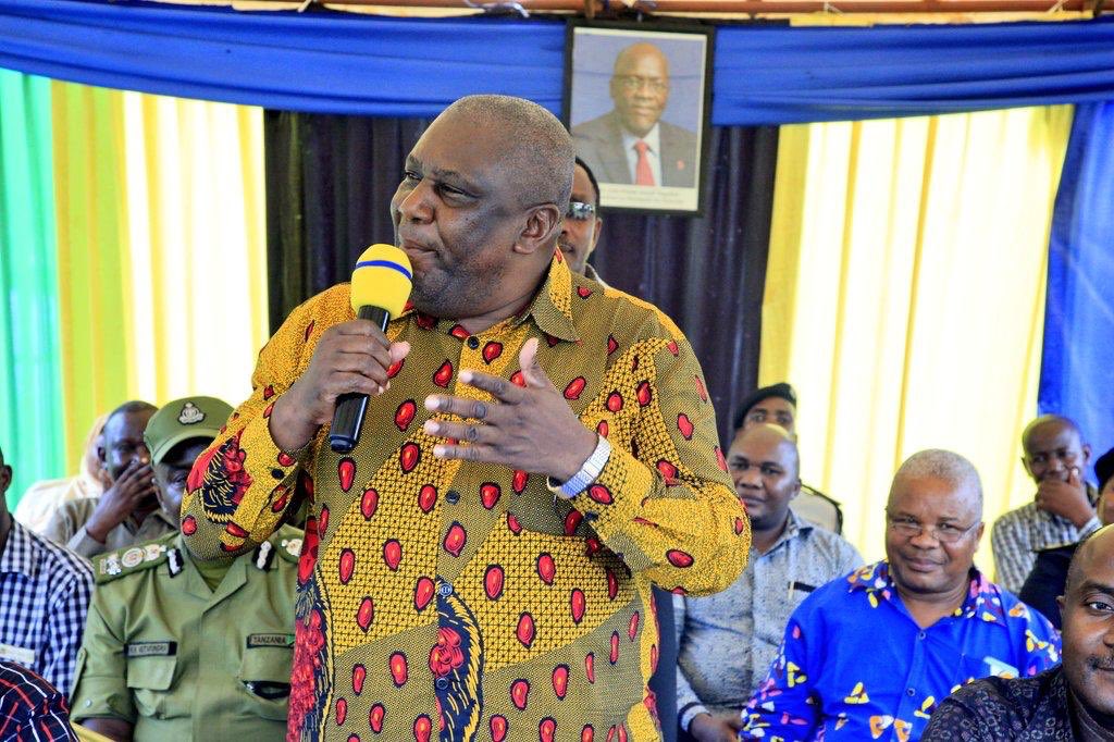 LUGOLA: WAPINZANI WANAOMTUKANA RAIS WAKAMATWE - Global Publishers