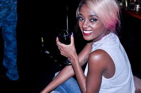 BOOMPLAY INASHEHEREKEA WANAMUZIKI WA KIKE KATIKA SIKU YA WANAWAKE DUNIANI - Global Publishers