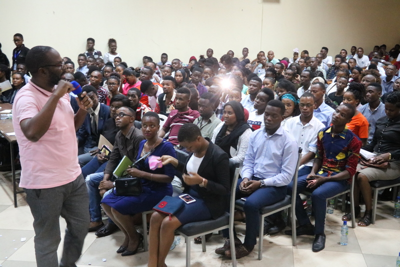 SHIGONGO Awapa Somo Wanafunzi IFM Wainama Vichwa Chini!! (Picha +Video) - Global Publishers