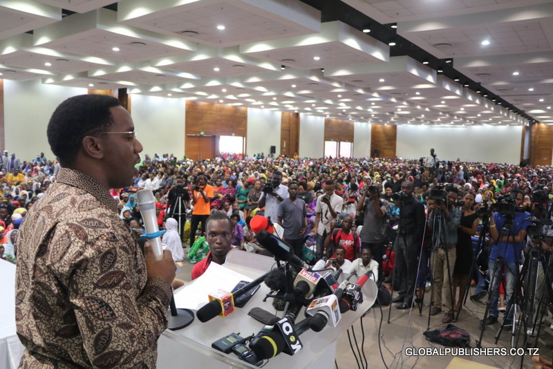 MAKONDA ALIVYOKUTANA NA WAJANE LEO (PICHA +VIDEO) - Global Publishers