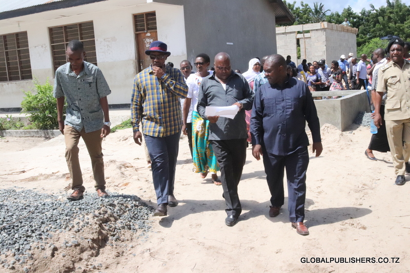 MAKONDA AMPONGEZA MKURUGENZI TEMEKE – VIDEO - Global Publishers