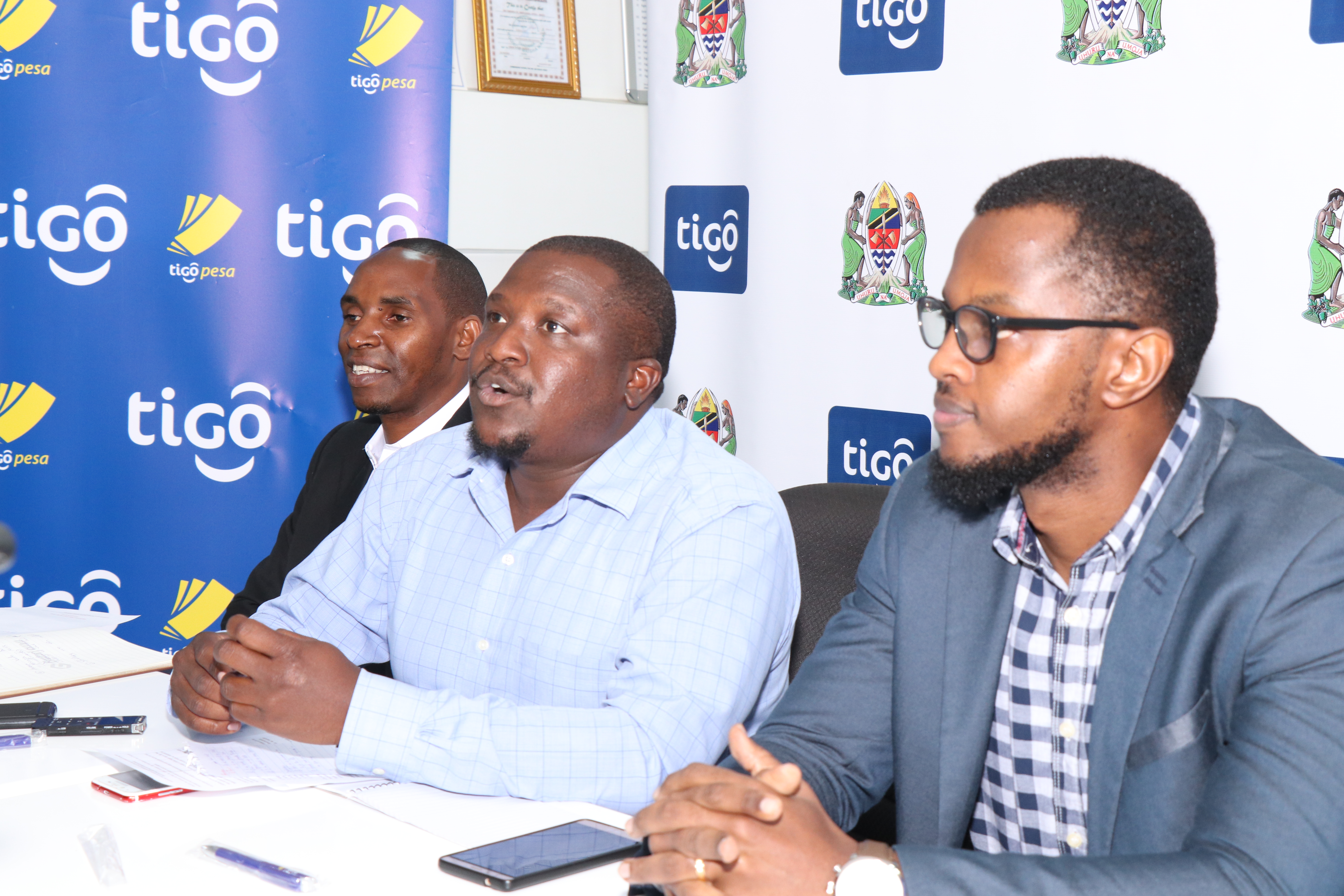 WATEJA WA TIGO MBEYA, IRINGA KUFANYA MALIPO KWA MFUMO WA KIELETRONIKI - Global Publishers