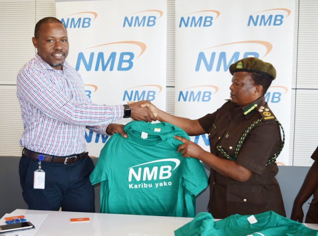 NMB YATOA MSAADA WA TISHETI 250 KWA JESHI LA MAGEREZA - Global Publishers