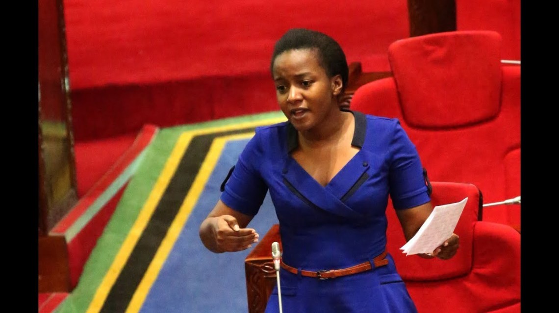 Peneza Amvaa Polepole Aliyesema Viti Maalumu Chadema ‘Wamepitiwa’ na Mbowe - Global Publishers