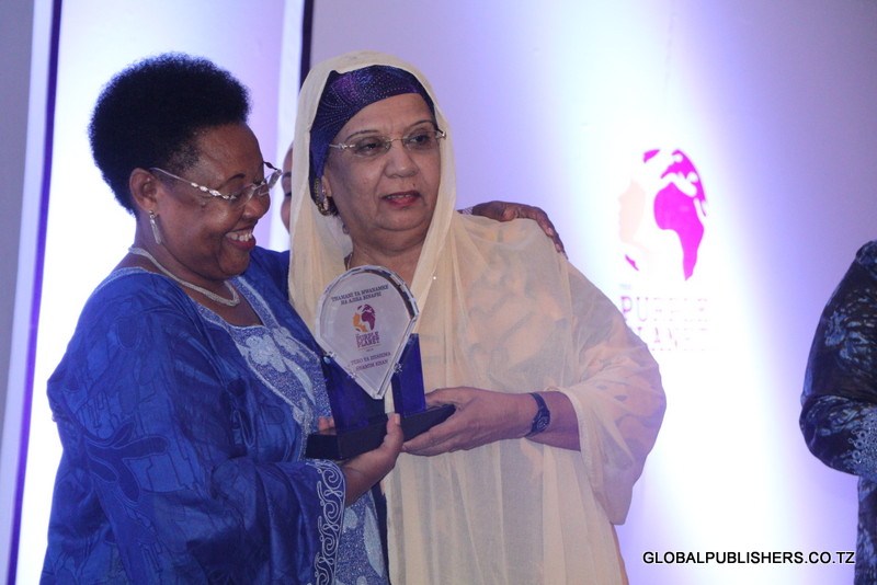 WANAWAKE WAZIDI KUCHANJA MBUGA KIMAENDELEO - Global Publishers