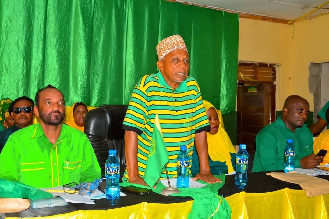 Tanzia: CCM Yapata Pigo - Global Publishers