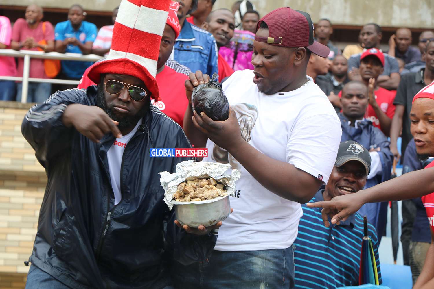 Mashabiki Simba watinga na kofia za Bodaboda Taifa - Global Publishers