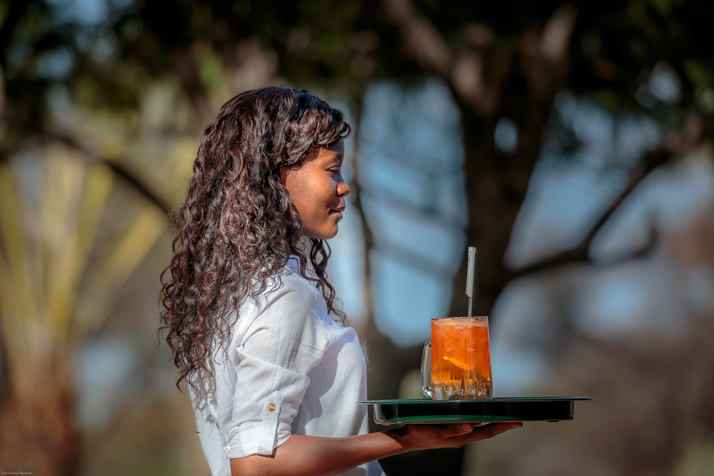 MWANDISHI ALIYEJIGEUZA BAMEDI AKISAKA HABARI – PART 2 - Global Publishers