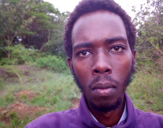 Mwanafunzi Aliyevamia Ikulu na Kisu, Apigwa Risasi! - Global Publishers