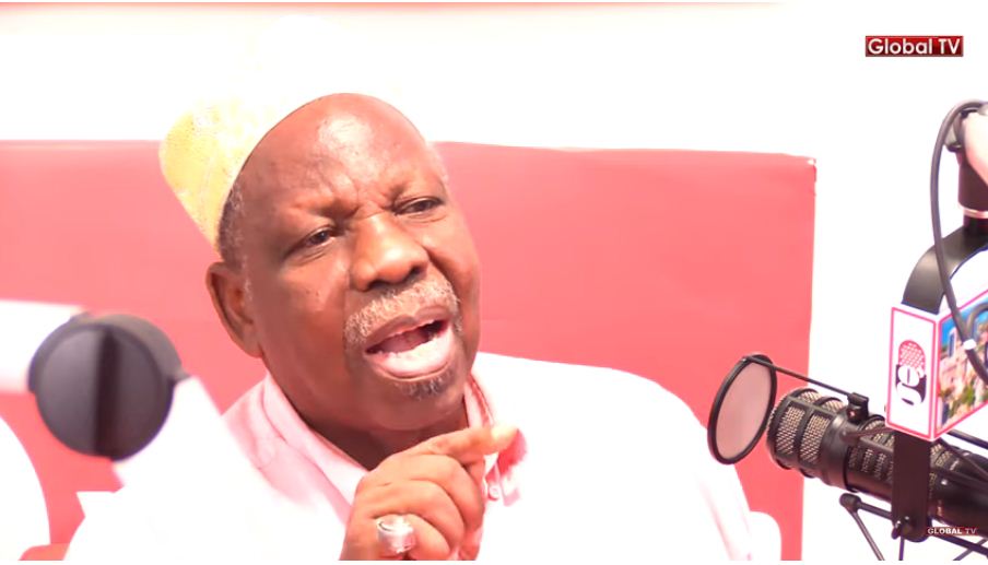 MZEE KILOMONI AIBUKA, AWAJIBU SIMBA “MNAROPOKA TU” – VIDEO - Global Publishers