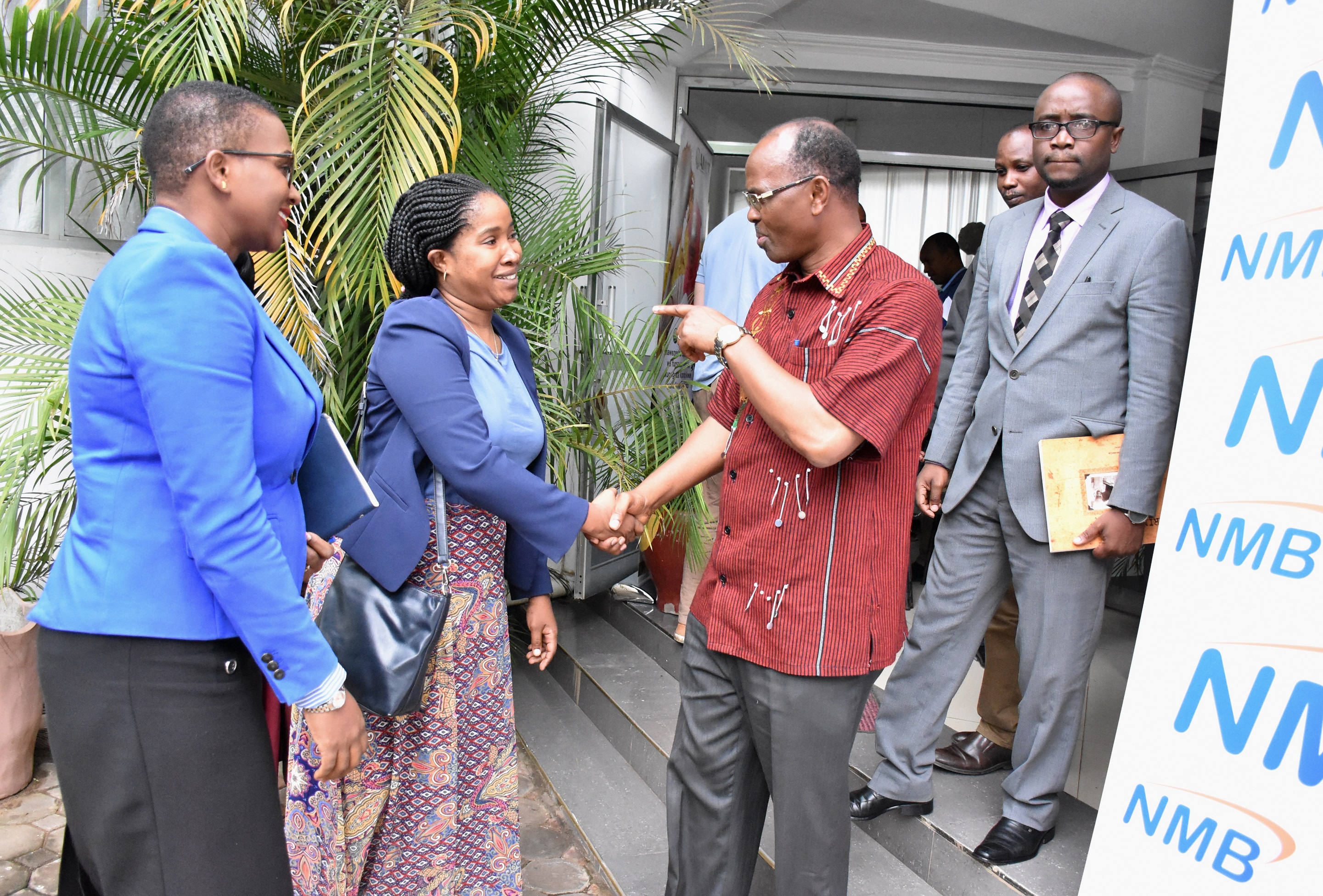 Taasisi za fedha zatakiwa kuchangamkia viwanda vya usindikaji maziwa - Global Publishers