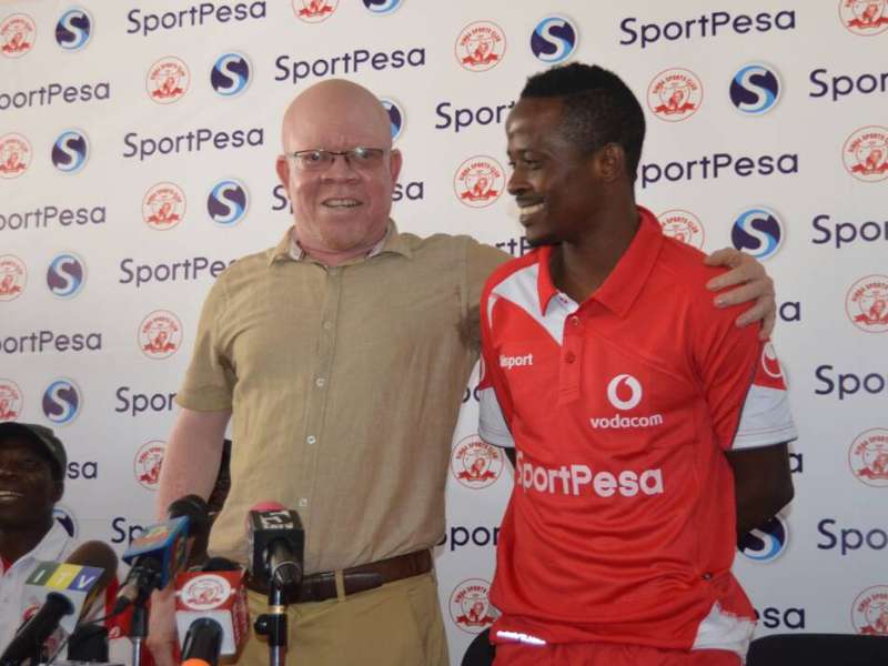 Niyonzima Aaga Rasmi Simba Sc - Global Publishers
