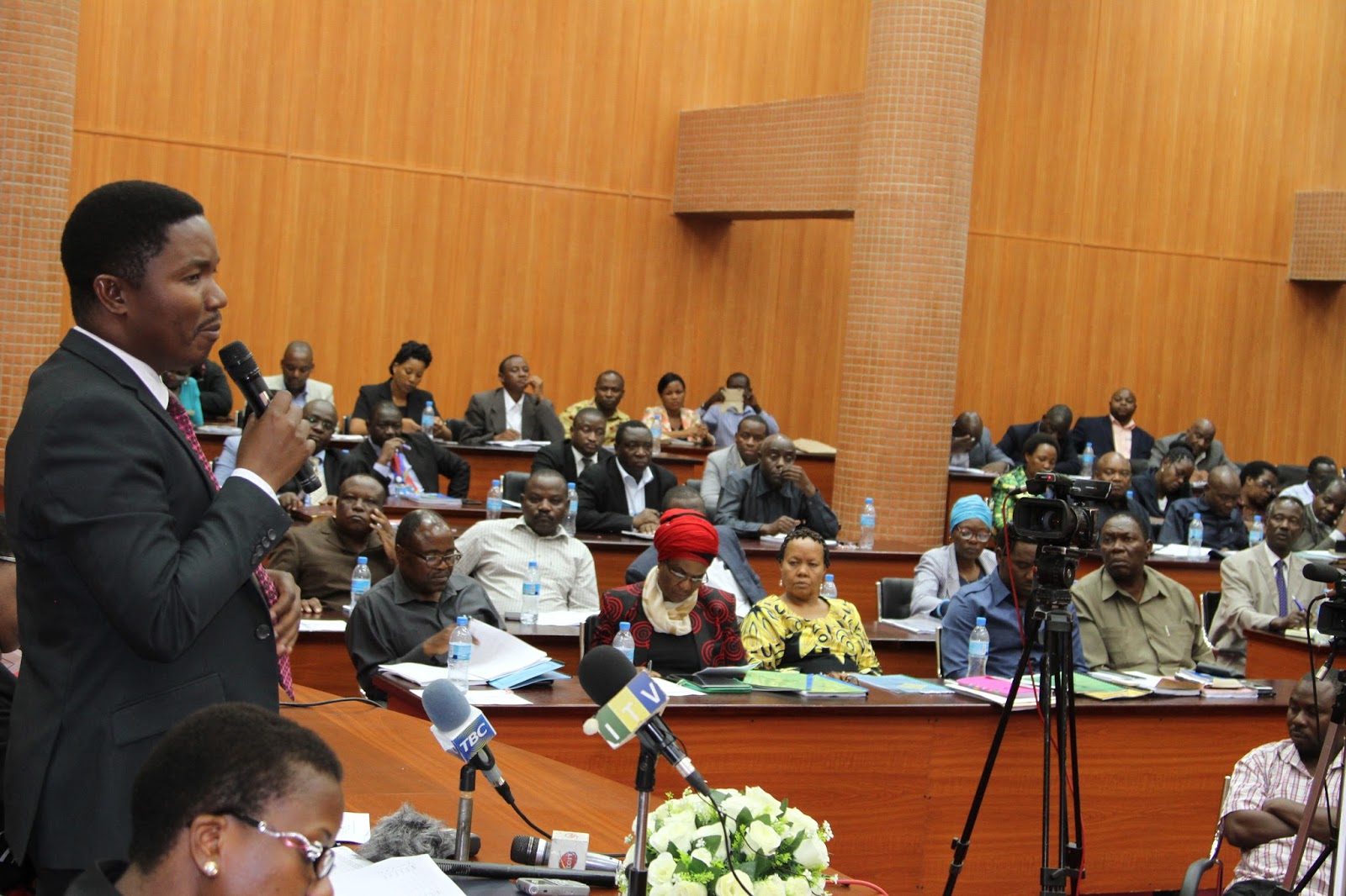 LIVE: Waziri Jaffo Akutana na Wakuu wa Mikoa Wote - Global Publishers