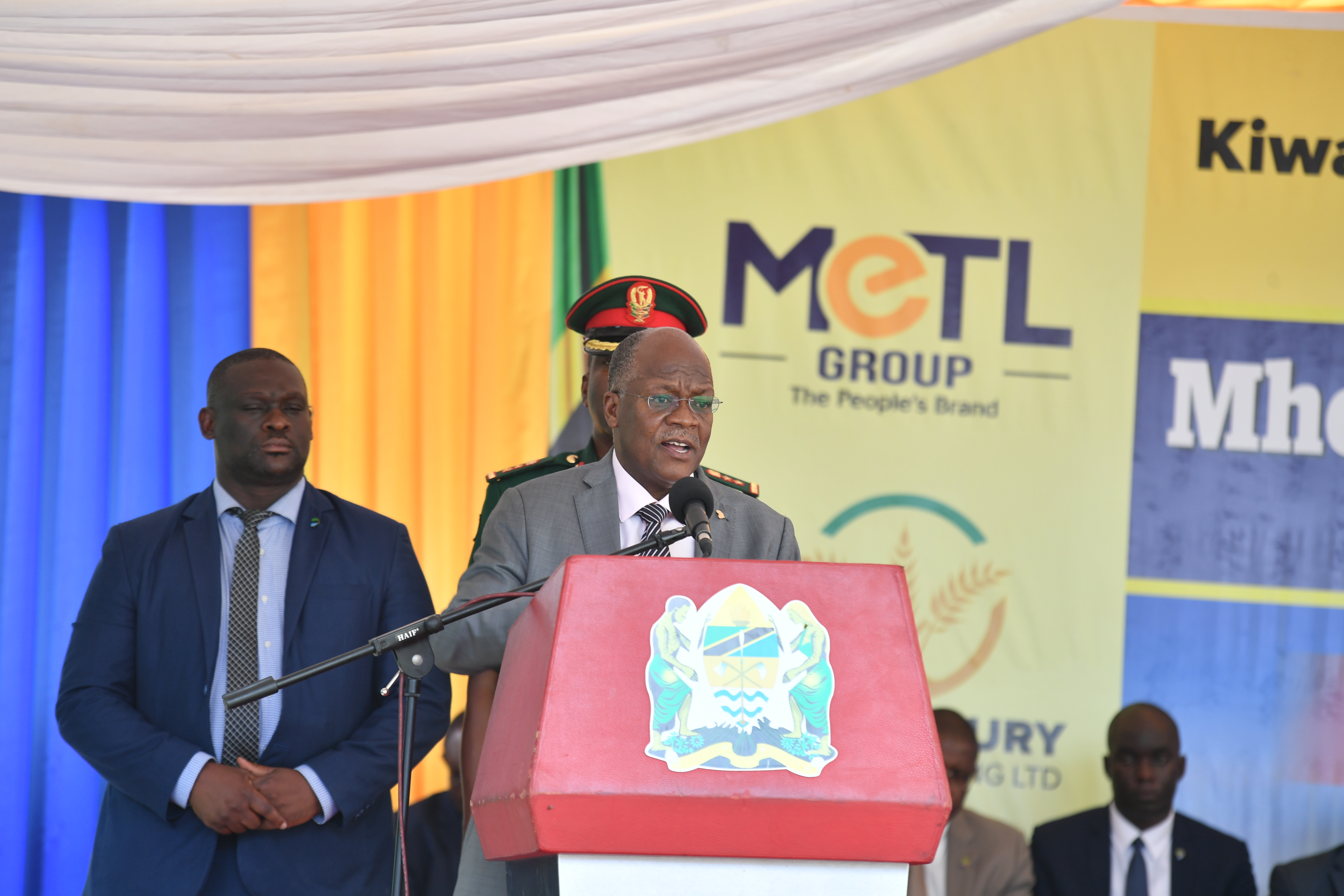 VIDEO: MAGUFULI AZINDUA KIWANDA CHA ‘MO’ DEWJI - Global Publishers