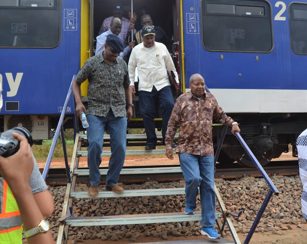 Dkt. Slaa Awaponda Watanzania Wanaoikosoa Serikali - Global Publishers