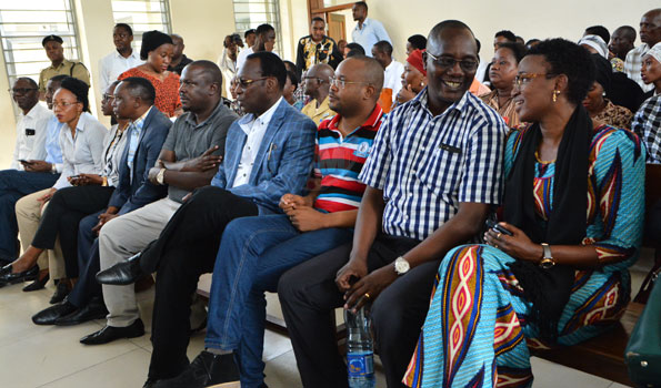Mbowe, Wenzake  Washindwa Kujitetea Mahakamani - Global Publishers