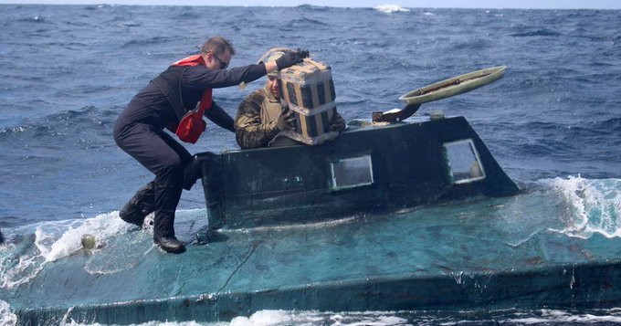 Nyambizi Yanaswa na Shehena ya Madawa Baharini - Global Publishers