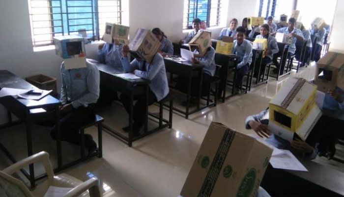 Chuo Kikuu Wavalishwa Maboksi Wasifanye Udanganyifu - Global Publishers