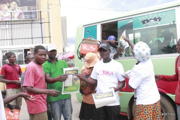 Gazeti la Betika lapokewa Mbeya kwa shangwe - Global Publishers