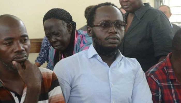 Kabendera Kula Krismasi, Mwaka Mpya Lupango – Video - Global Publishers