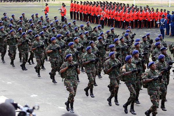 LIVE: Gwaride, Kwata, Ndege za Jeshi Mbele ya JPM – Video - Global Publishers