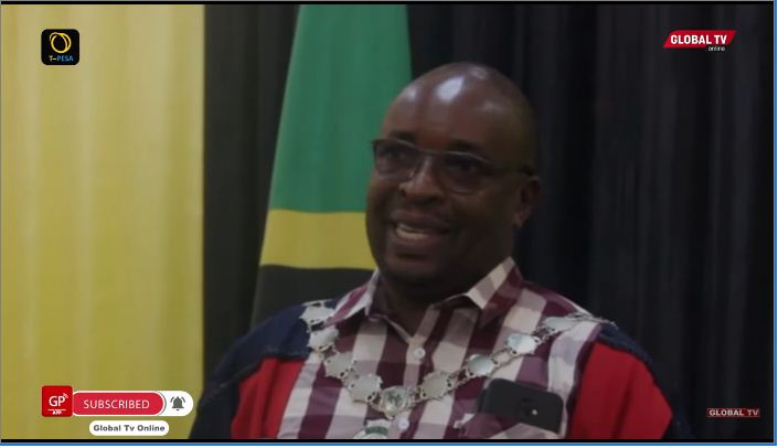 ‘Watoto wa Ibilisi’ Wazua Balaa, Ni Mapanga na Visu – Video - Global Publishers