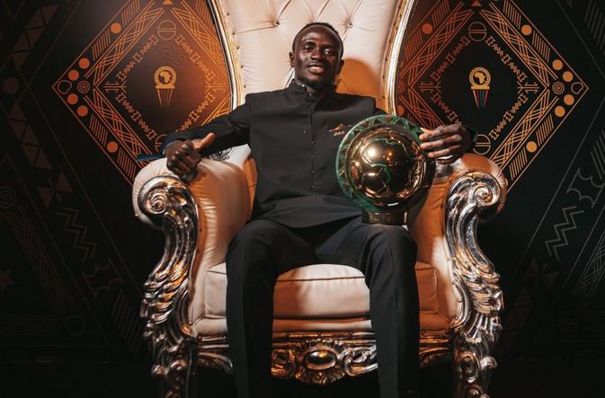 Sadio Mane  Mchezaji Bora wa Soka Afrika 2019 - Global Publishers