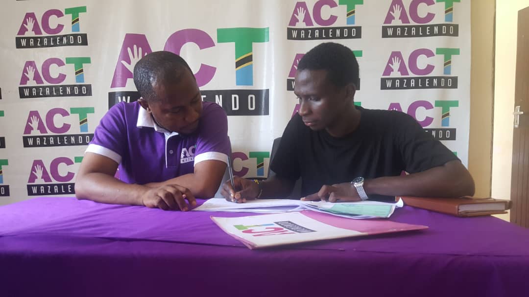 Abdul Nondo Arejesha Fomu Kugombea Nafasi Nyeti ACT – Video - Global Publishers