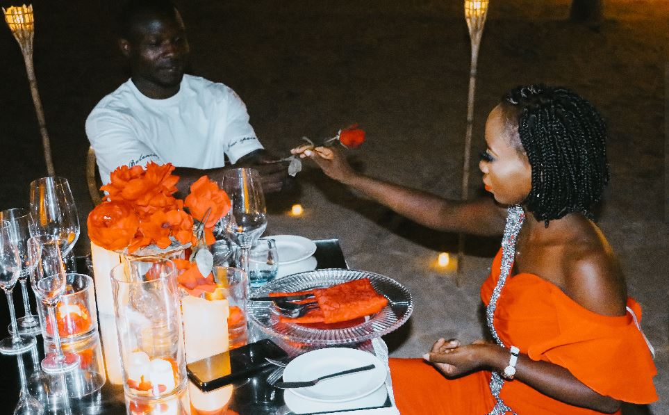 TECNO ilivyosherehekea Siku ya Wapendanao na wateja wake - Global Publishers