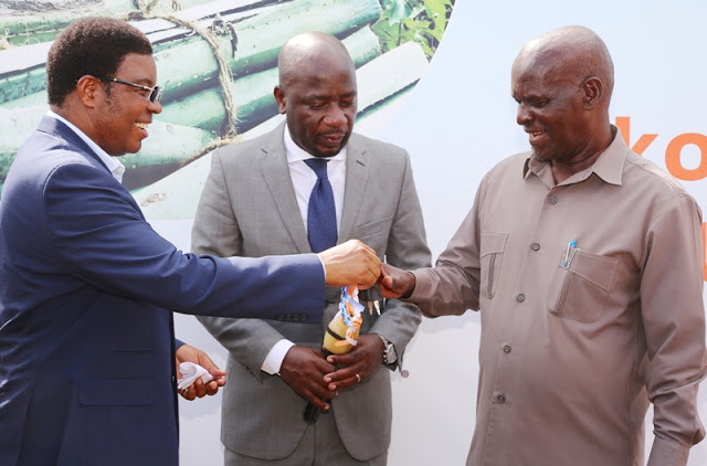 NMB Yawezesha Kiimo Cha Katani, Yatoa Bil 1 Kwa Ajili ya Matrekta - Global Publishers