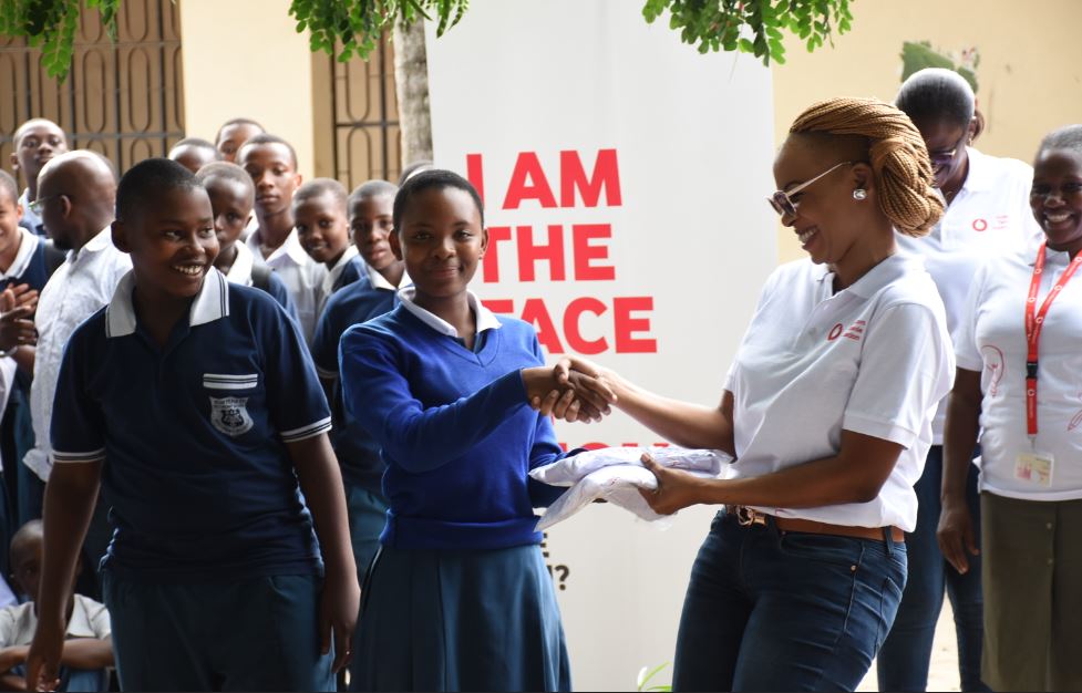 Vodacom yatoa hamasa kwa watoto wa kike kujifunza Tehama - Global Publishers