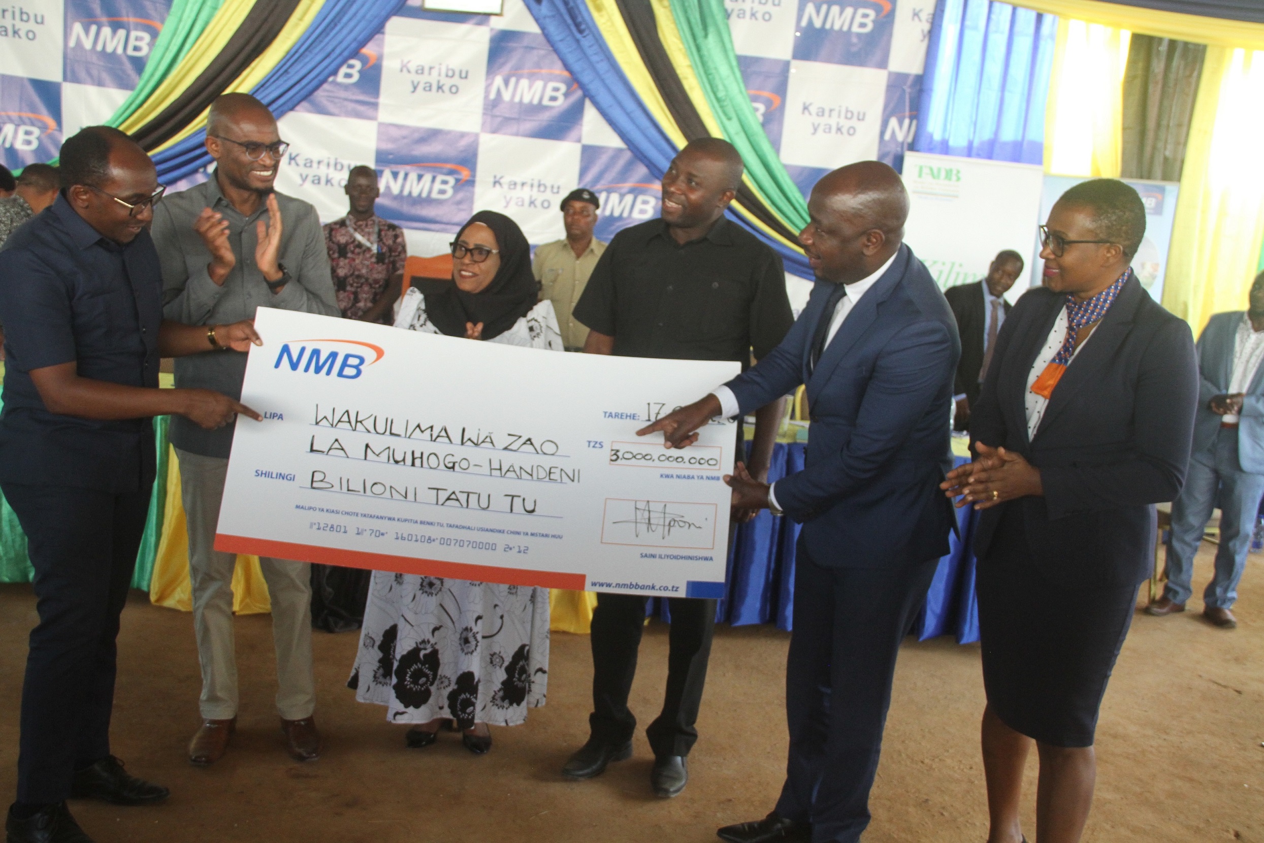 NMB Yatoa Mkopo wa Shilingi Bilioni 3 kwa Wakulima wa Muhogo Handeni - Global Publishers